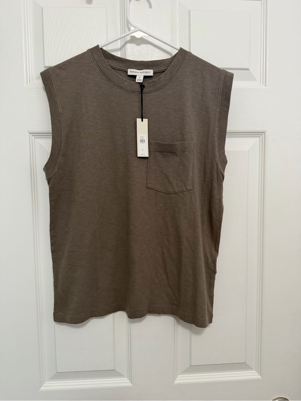 Banana Republic Sleeveless Pocket Tee - Olive